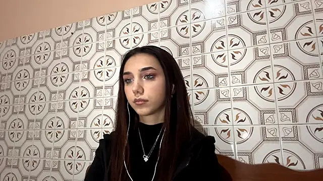 LinaMour online show from 11-05-25, 10:13