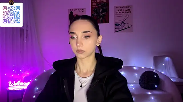 LinaMour online show from 03-27-26, 10:54