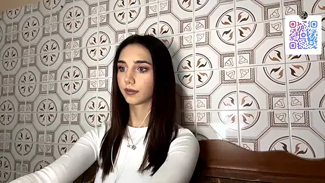 LinaMour online show from 11-27-25, 10:10