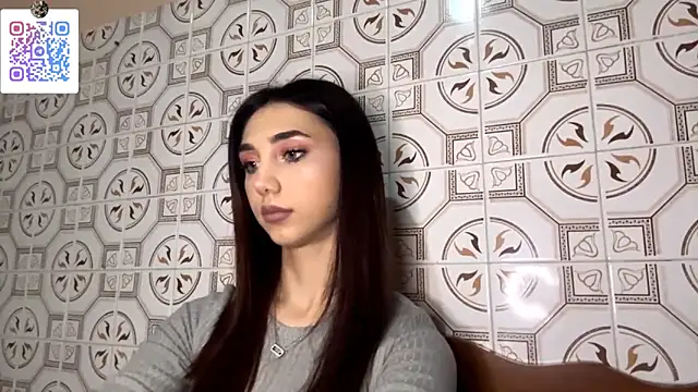 LinaMour online show from 12-15-25, 10:15