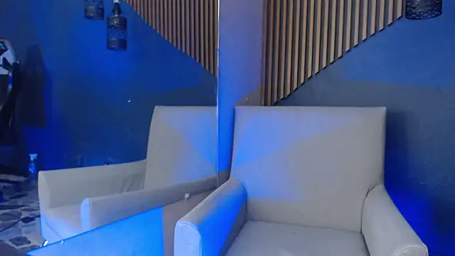 SkylerBloomm online show from 09-30-25, 03:45