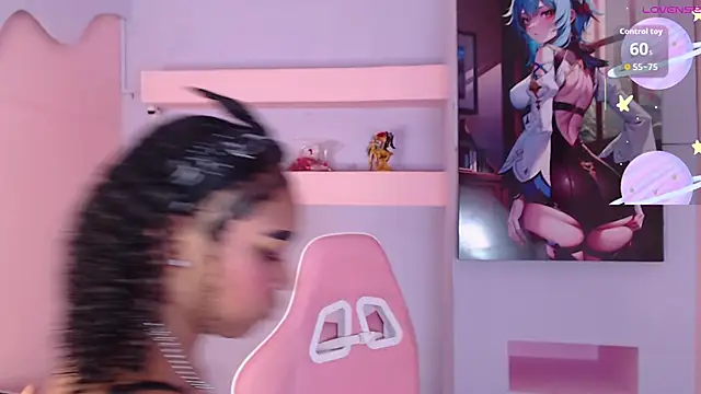 SkylerBloomm online show from 10-11-25, 02:45