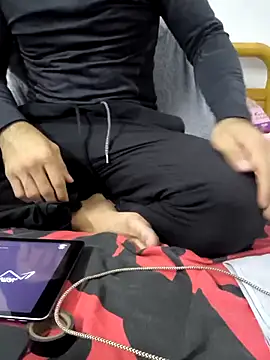 yazinyazin1 online show from 11-22-25, 07:46