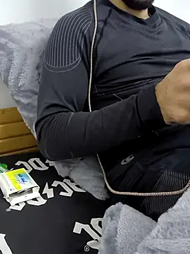 yazinyazin1 online show from 11-26-25, 01:22