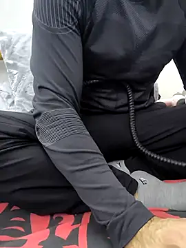 yazinyazin1 online show from 12-04-25, 07:13