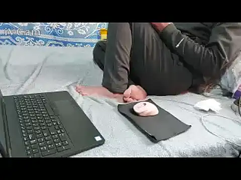 yazinyazin1 online show from 02-19-26, 01:08