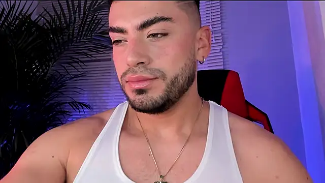 Snapshot of Alexander_Diiaz chatting on 10-06-25, 10:49 Alexander Diiaz online show from 10-06-25, 10:49