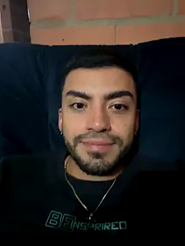 Snapshot of Alexander_Diiaz chatting on 10-12-25, 01:07 Alexander Diiaz online show from 10-12-25, 01:07