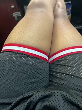 Snapshot of fitsexyman chatting on 09-10-25, 06:56 fitsexyman online show from 09-10-25, 06:56