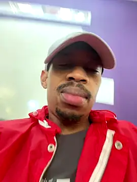 Snapshot of fitsexyman chatting on 09-19-25, 08:51 fitsexyman online show from 09-19-25, 08:51