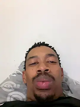 Snapshot of fitsexyman chatting on 10-06-25, 09:48 fitsexyman online show from 10-06-25, 09:48