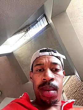 Snapshot of fitsexyman chatting on 09-13-25, 01:22 fitsexyman online show from 09-13-25, 01:22