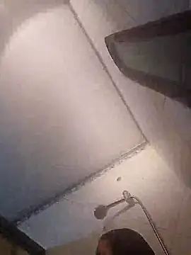 isabella931054 online show from 10-07-25, 11:50