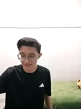 SantiagoRusso18 online show from 01-14-26, 03:59