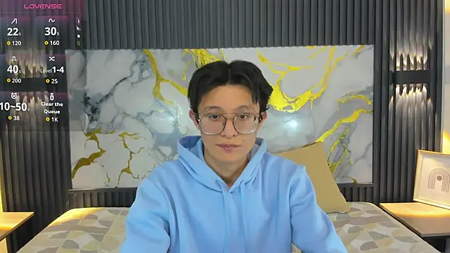 SantiagoRusso18 online show from 12-05-25, 03:05