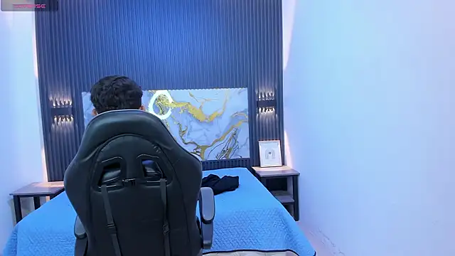 SantiagoRusso18 online show from 03-03-26, 07:10