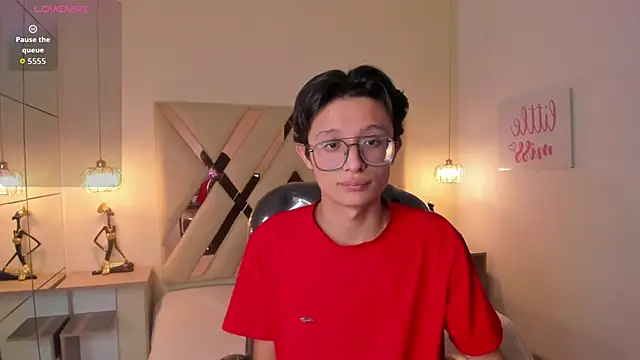 SantiagoRusso18 online show from 12-02-25, 08:10