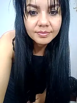 Snapshot of SaraNixx chatting on 09-19-25, 01:09 SaraNixx online show from 09-19-25, 01:09