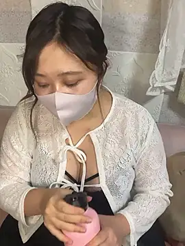 Snapshot of kotone_blossom_x chatting on 10-10-25, 12:06 kotone blossom x online show from 10-10-25, 12:06