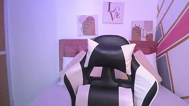 Lucy boobss online show from 05-20-26, 03:14