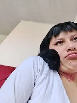 Eva Clark01 online show from 12-17-25, 12:32