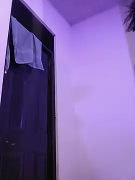 Eva Clark01 online show from 10-30-25, 01:04