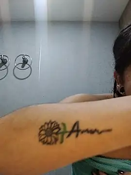 Eva Clark01 online show from 11-27-25, 11:10