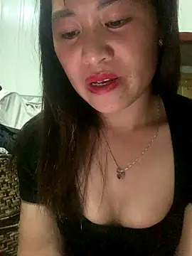 Snapshot of tuyetnhi-00 chatting on 09-20-25, 02:22 tuyetnhi-00 online show from 09-20-25, 02:22