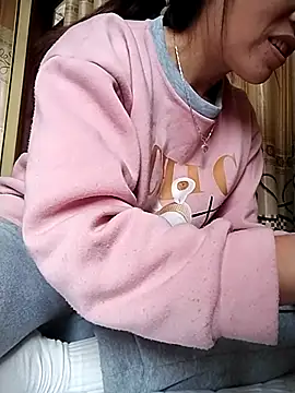 tuyetnhi-00 online show from 11-04-25, 05:33