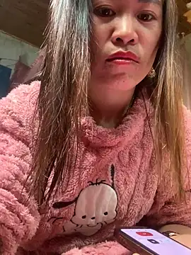 tuyetnhi-00 online show from 12-18-25, 01:33