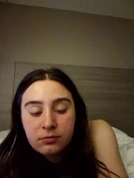 freakylittlebitch69 online show from 10-10-25, 03:29