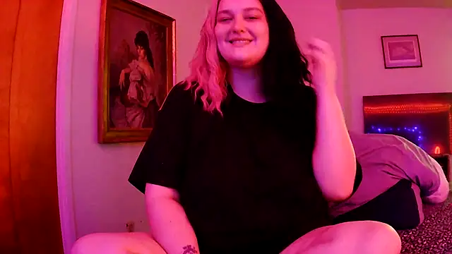 Snapshot of Princessblazed444 chatting on 09-17-25, 04:09 Princessblazed444 online show from 09-17-25, 04:09