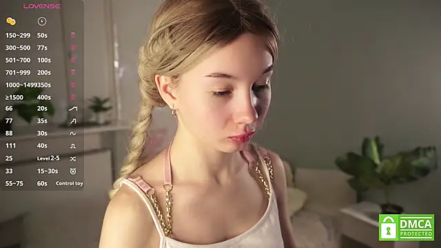 Snapshot of KristinLiesman chatting on 09-10-25, 02:16 KristinLiesman online show from 09-10-25, 02:16