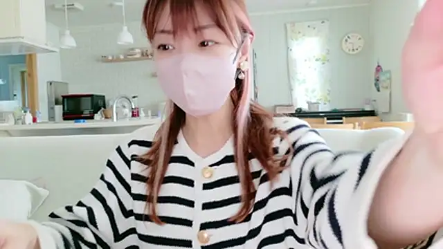 SUZU 1201 online show from 05-22-26, 12:30