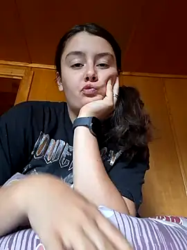 YoungLiisaxx online show from 09-26-25, 12:01