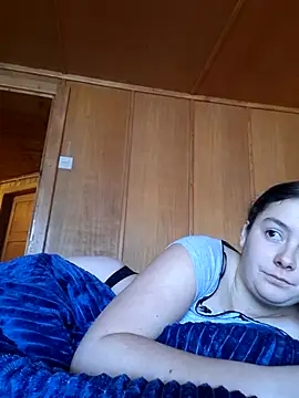 YoungLiisaxx online show from 11-04-25, 10:08