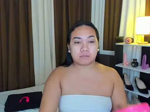 TsUncutKaren online show from 10-27-25, 08:54