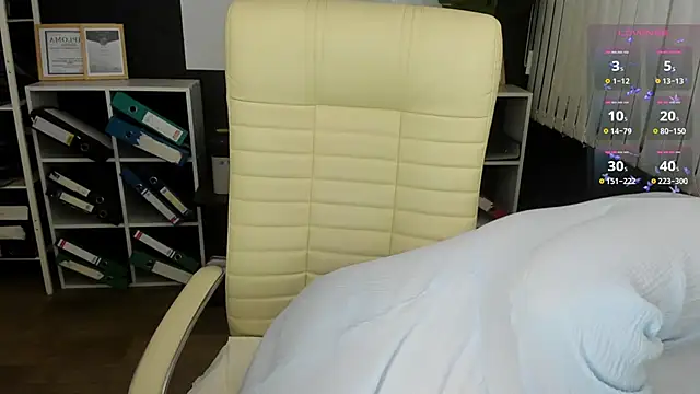  feel me  online show from 02-02-26, 01:48