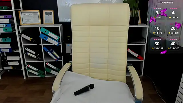  feel me  online show from 10-23-25, 02:10