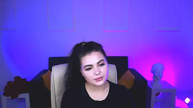 Snapshot of NaomiWilsons chatting on 09-13-25, 10:15 NaomiWilsons online show from 09-13-25, 10:15