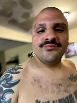 Snapshot of JacksonTheBull chatting on 11-08-25, 08:07 JacksonTheBull online show from 11-08-25, 08:07