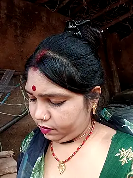 Snapshot of Priya_tyagi chatting on 10-01-25, 09:03 Priya tyagi online show from 10-01-25, 09:03