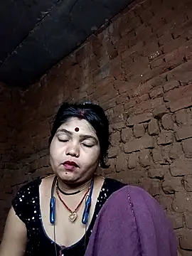Snapshot of Priya_tyagi chatting on 10-02-25, 09:51 Priya tyagi online show from 10-02-25, 09:51