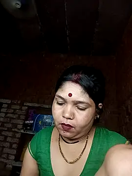 Snapshot of Priya_tyagi chatting on 09-15-25, 12:22 Priya tyagi online show from 09-15-25, 12:22