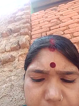 Snapshot of Priya_tyagi chatting on 09-27-25, 07:25 Priya tyagi online show from 09-27-25, 07:25