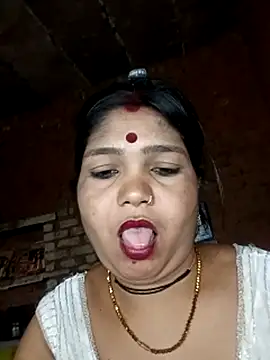 Snapshot of Priya_tyagi chatting on 09-21-25, 11:37 Priya tyagi online show from 09-21-25, 11:37