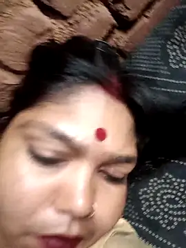 Snapshot of Priya_tyagi chatting on 09-17-25, 10:56 Priya tyagi online show from 09-17-25, 10:56
