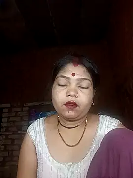 Snapshot of Priya_tyagi chatting on 09-15-25, 07:47 Priya tyagi online show from 09-15-25, 07:47