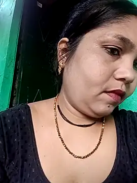 Snapshot of Priya_tyagi chatting on 09-16-25, 10:27 Priya tyagi online show from 09-16-25, 10:27