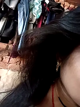 Snapshot of Priya_tyagi chatting on 09-24-25, 06:42 Priya tyagi online show from 09-24-25, 06:42
